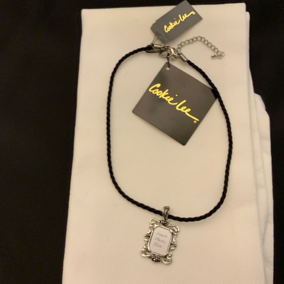 N3/ NWT 18” Cookie Lee Necklace - Silver Picture frame pendant on black cord - Picture 3 of 4